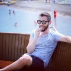 Yazan nusaibah sur yala.fm